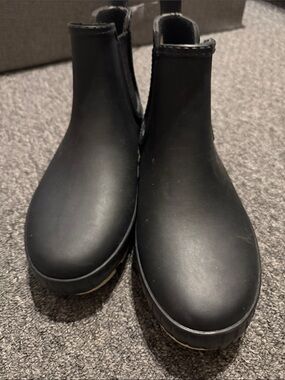 Sperry Black Chelsea-Style Waterproof Ankle Boots